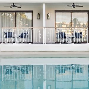 Junior Suite Swim Up